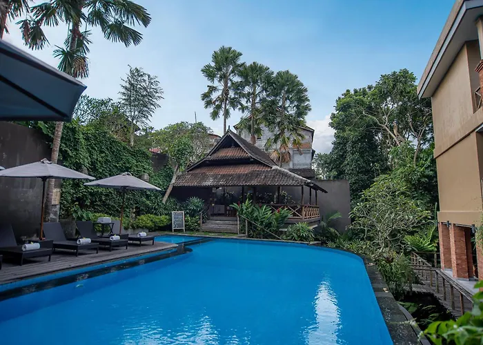 Hotel Merak Village By Prasi 3*