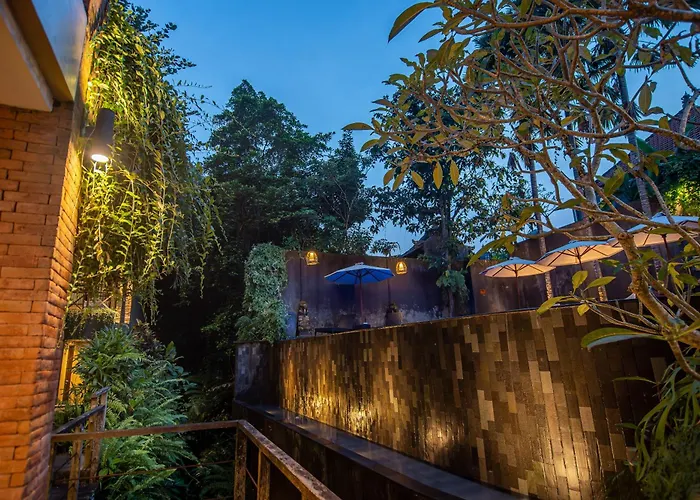 Hotel Merak Village By Prasi Ubud