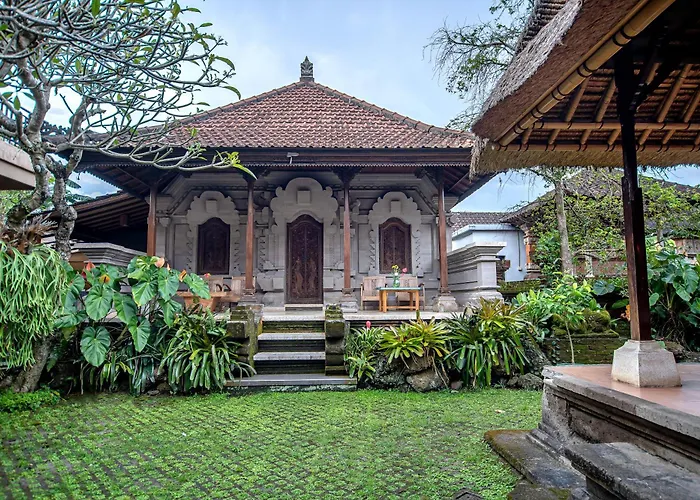 Hotel Merak Village By Prasi Ubud