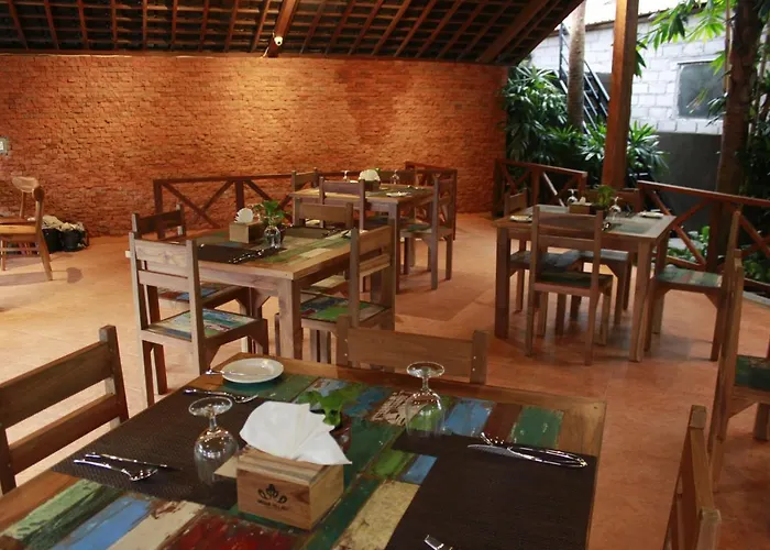 Hotel Merak Village By Prasi Ubud